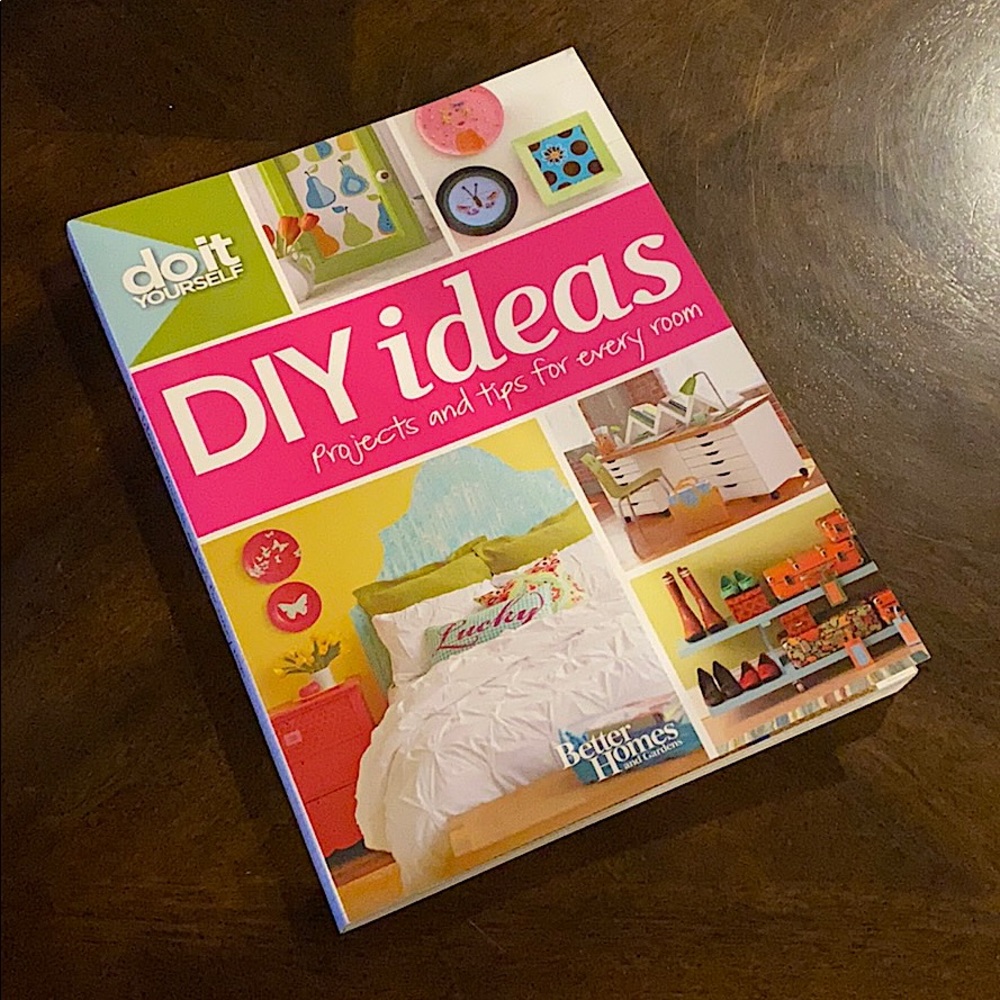 Better Home & Gardens DIY Ideas Book